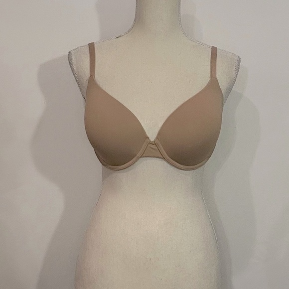 Victoria’s Secret Bra - Picture 1 of 5